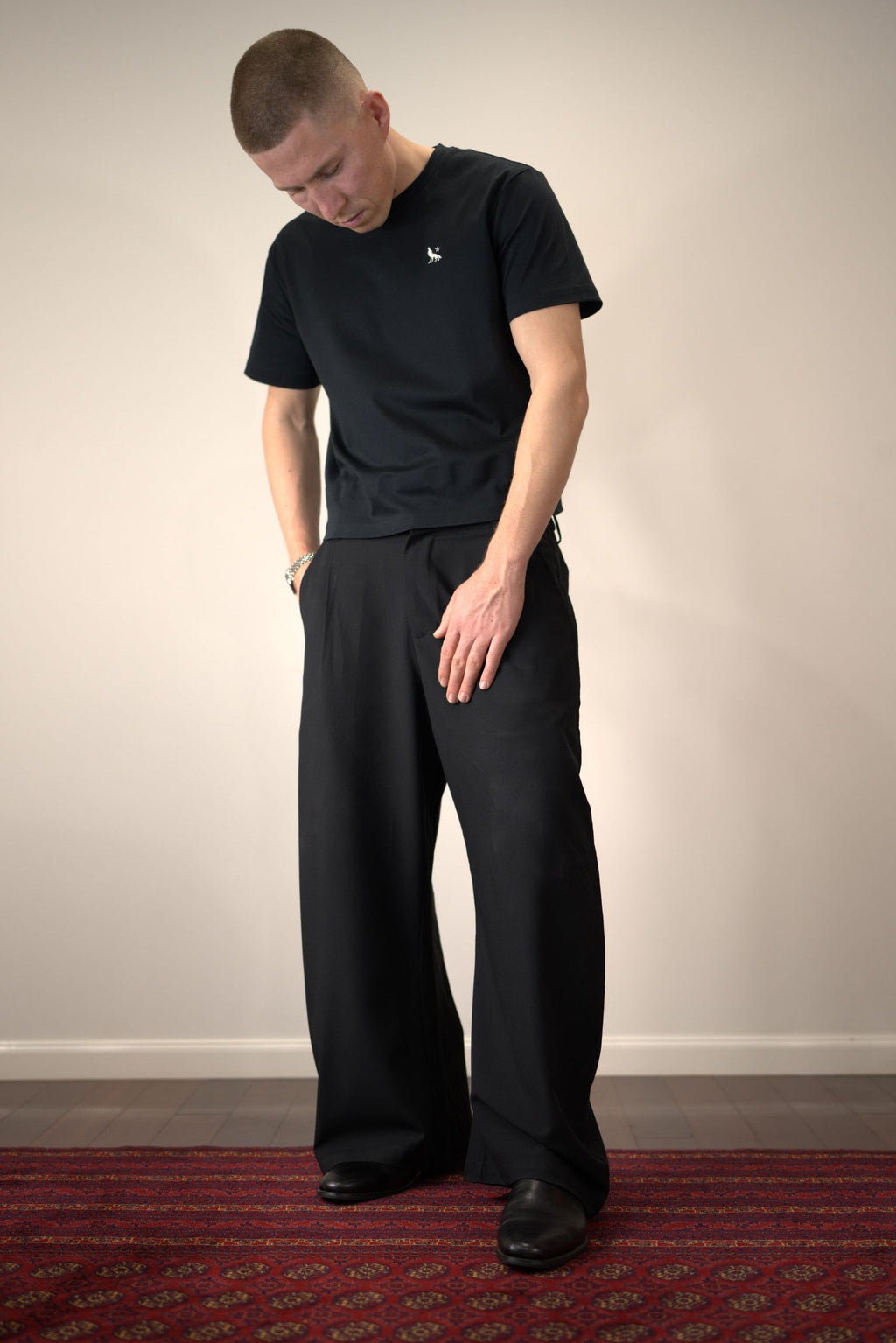 Alpha Polaris Wide-Leg Essential Pants– Black