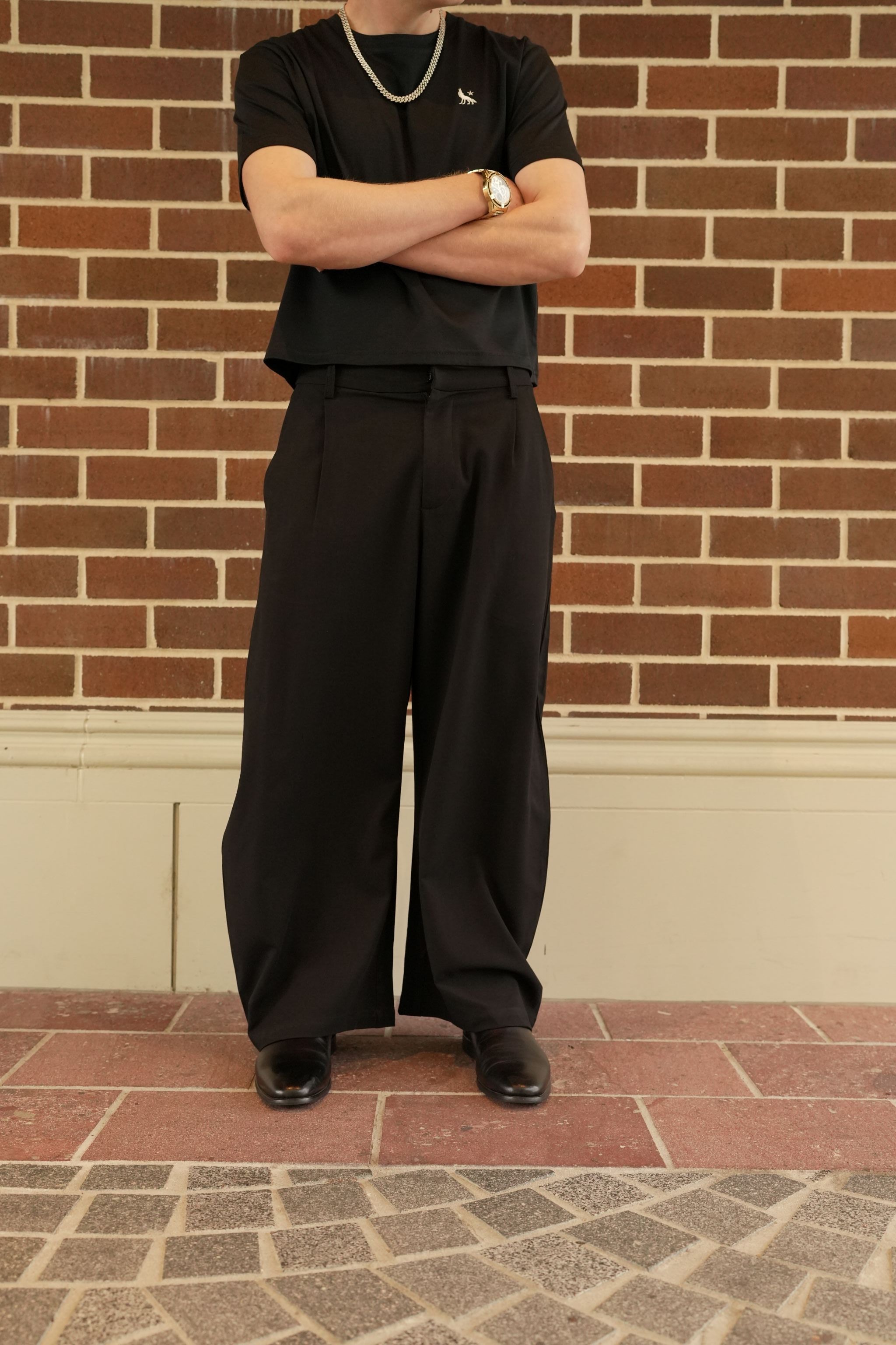 Alpha Polaris Wide-Leg Essential Pants– Black